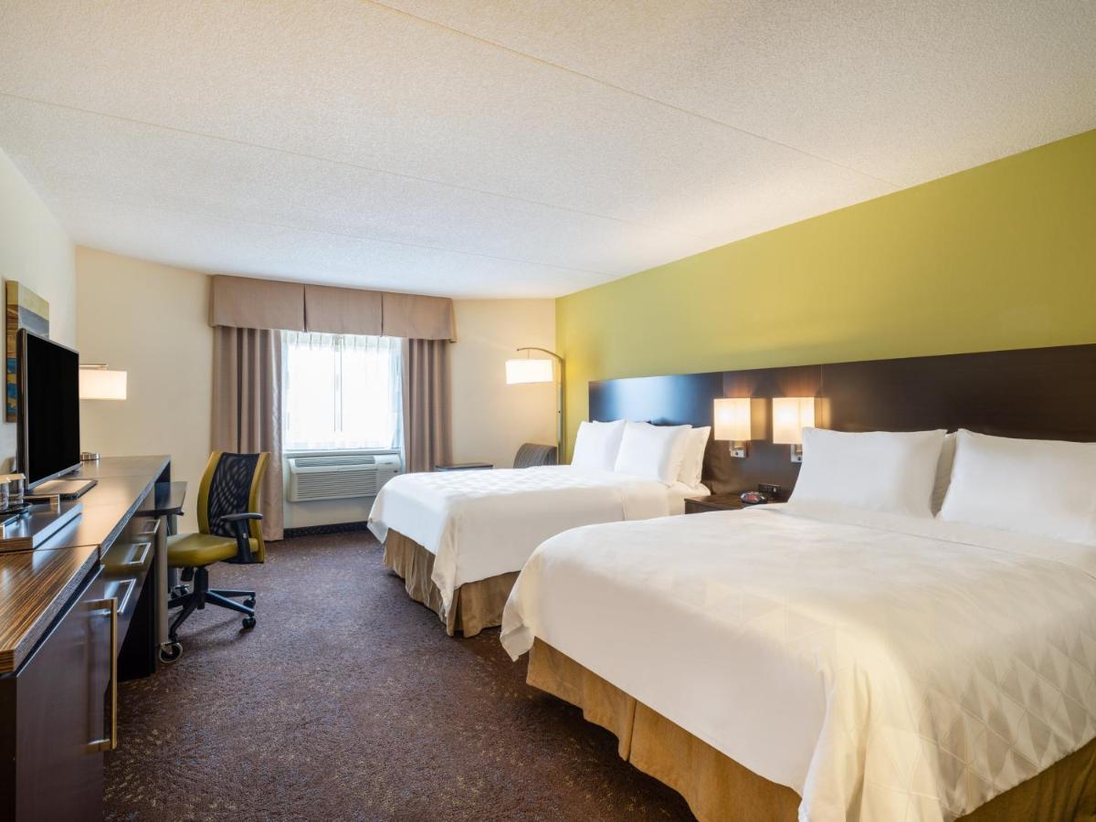 Holiday Inn Greensboro Coliseum By Ihg Exterior photo