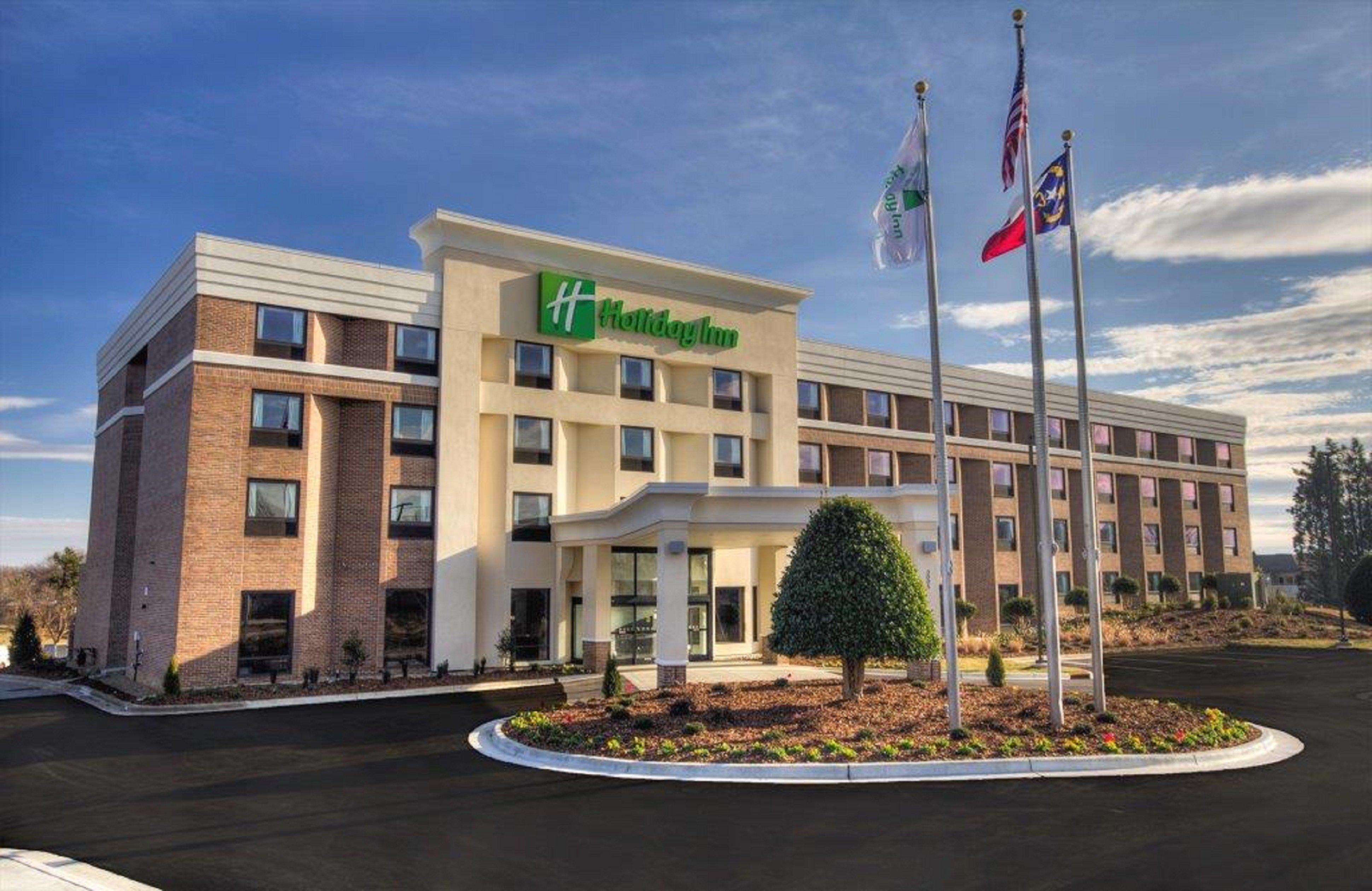 Holiday Inn Greensboro Coliseum By Ihg Exterior photo