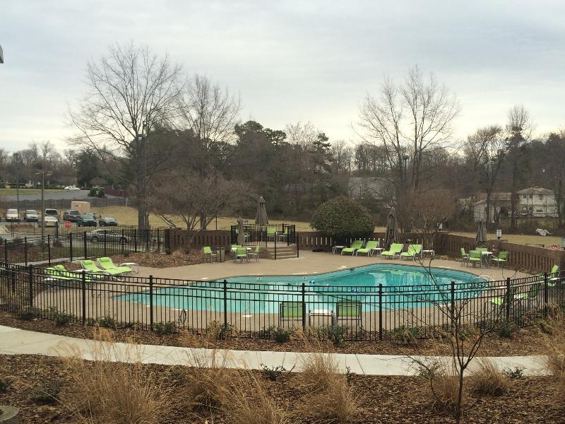 Holiday Inn Greensboro Coliseum By Ihg Exterior photo